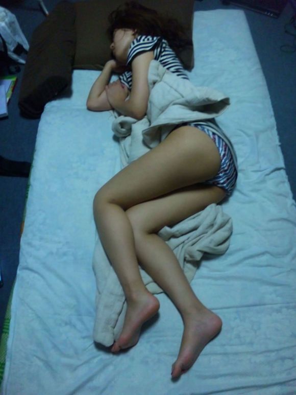 家庭内での盗み撮り-5