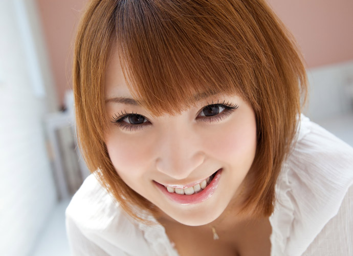 篠田麻里子がフェラされながら挿入される激似エロ-3