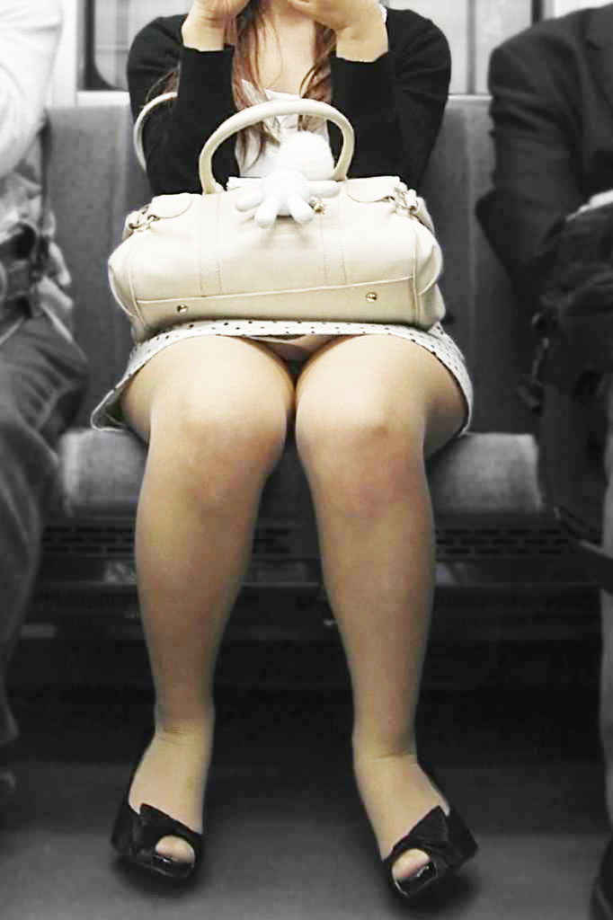 パンチラOL盗撮-12