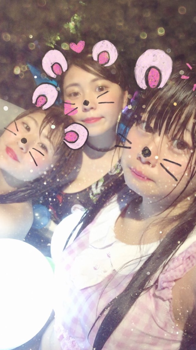 ナイトプールのエロ-13