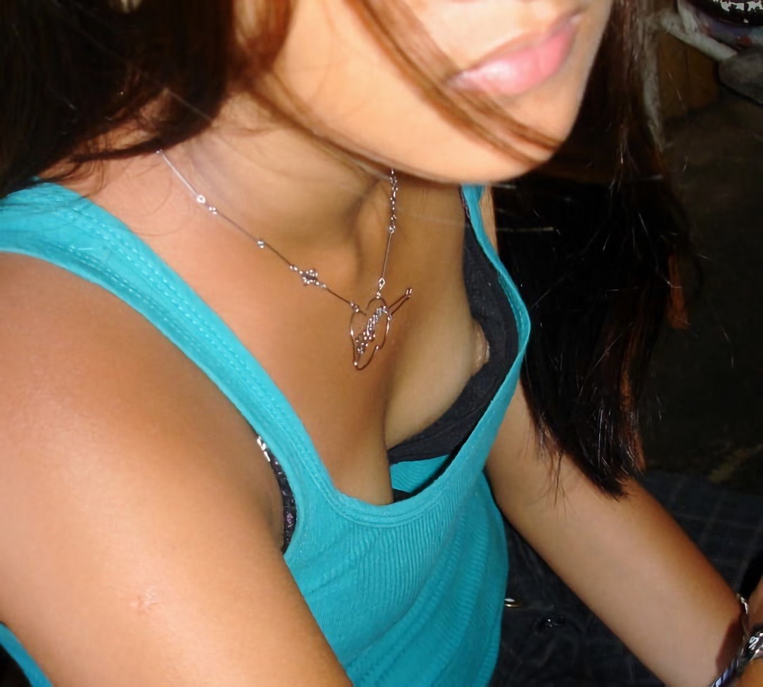 素人娘の胸チラ-4