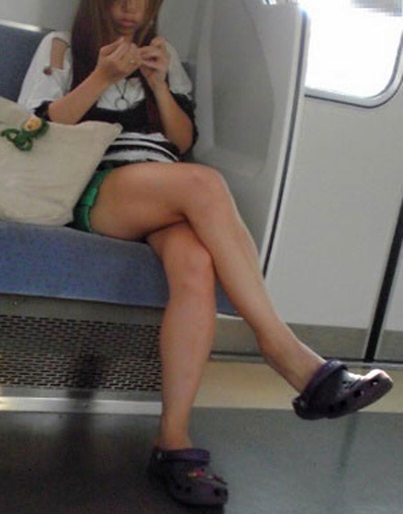 生脚のエロい素人-4