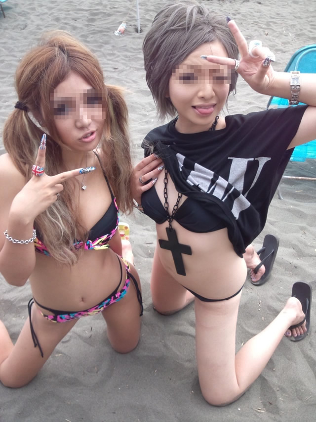 素人のムチムチ水着-8