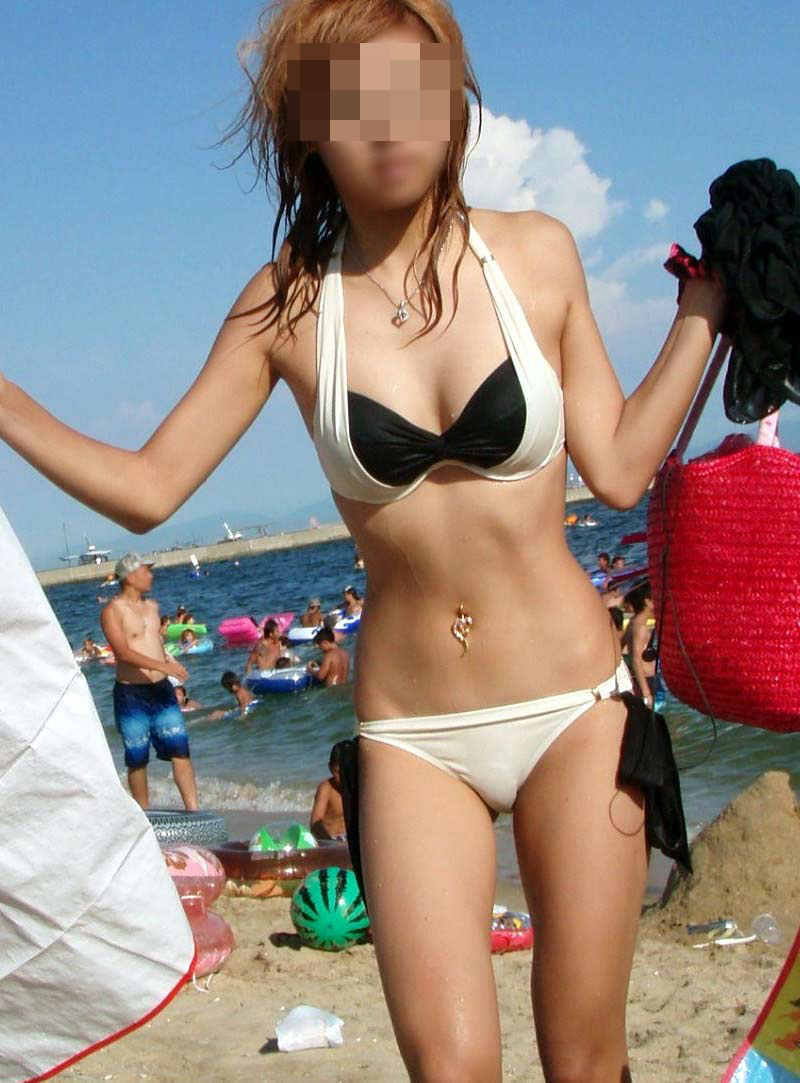 SNSで拡散されてる素人水着-6