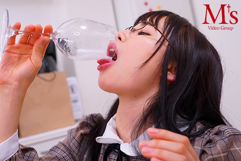 生ハメされる眼鏡文系美少女-9