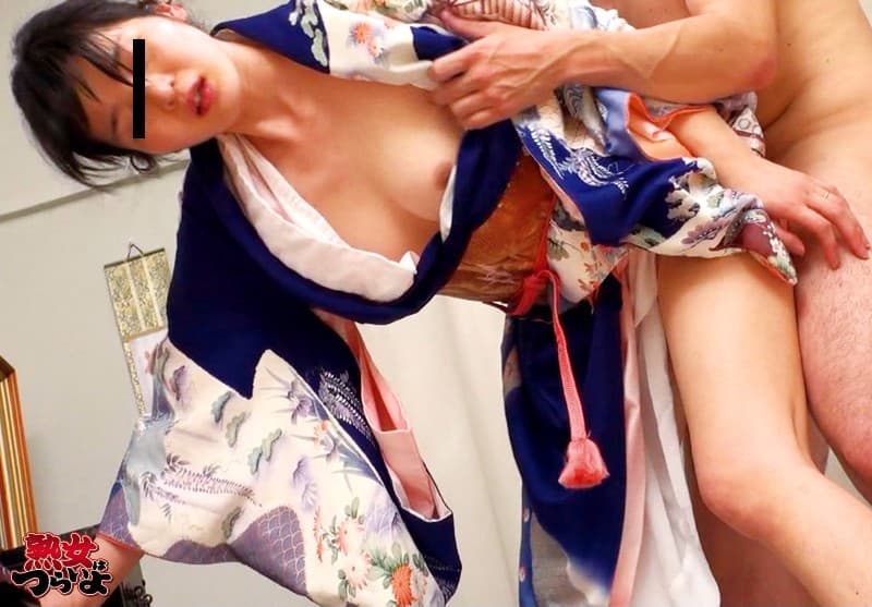 赤字続きの料亭の女将と濃厚SEX-8