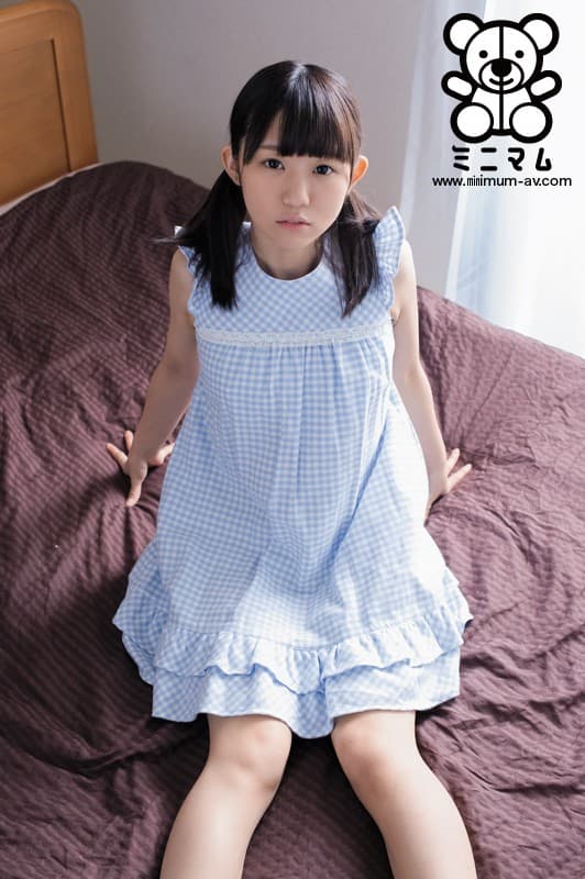 高い声をあげて反応してしまう小柄な女の子-8