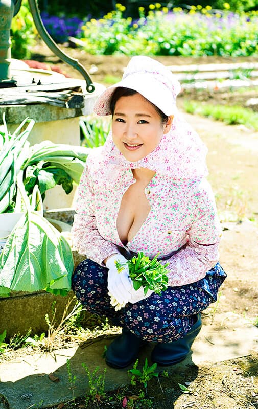 快楽に喘ぎ声を轟かせる熟女SEX-8