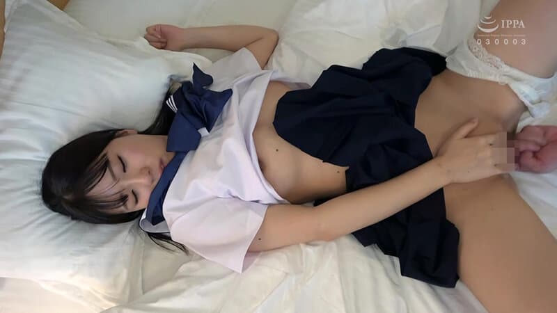 敏感なセーラー服美少女にガッツリ生挿入-4